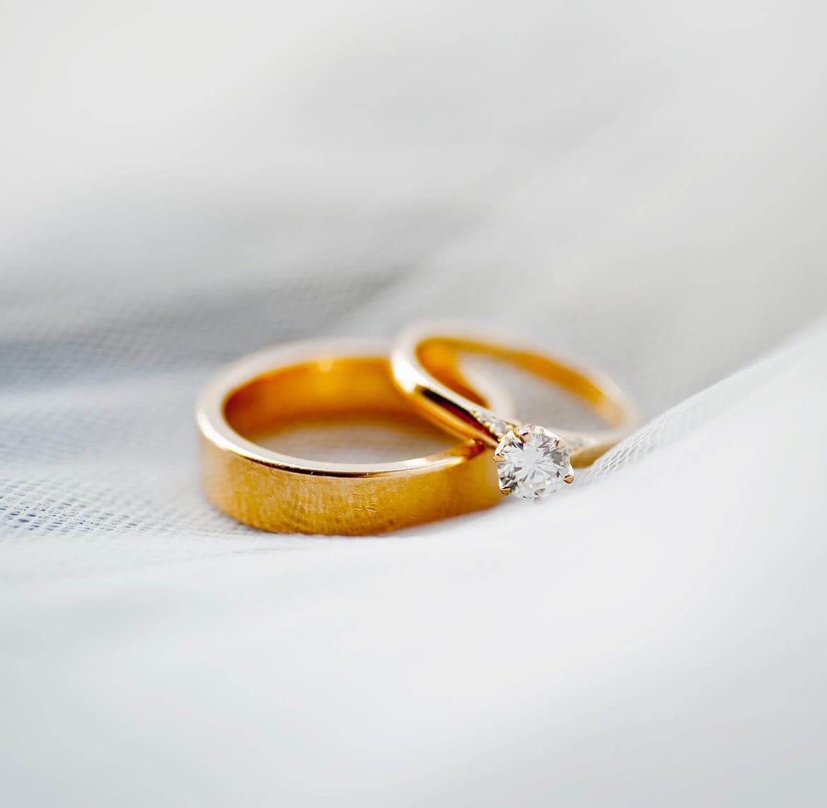 Vigselringar fotograferade av Karin Brulin